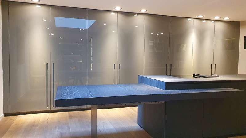 Modulnova SP29 Gloss Laquer Grey Kitchen & Island with Blade Pocket Doors