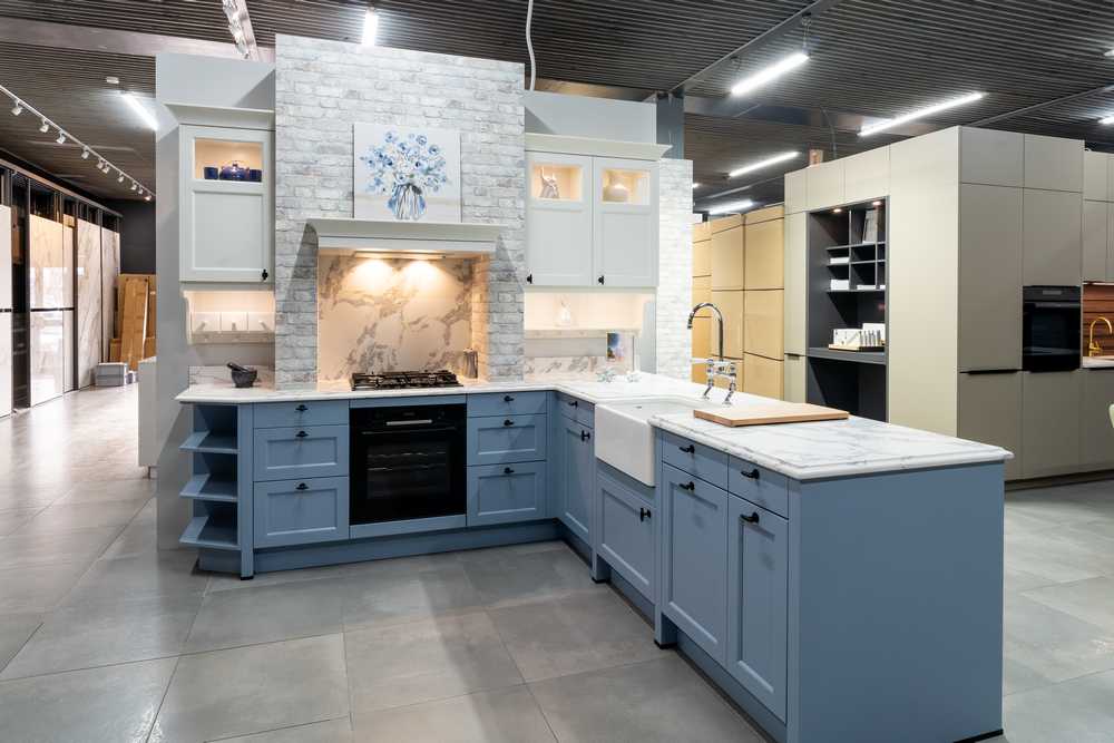 Ex Display Hacker Concept 130 Ash Agate Blue & White with Satin Black Handles Kitchen and Boot Room – Bosch Blanco Appliances – Noble Stone Quartz Worktops - 3832878